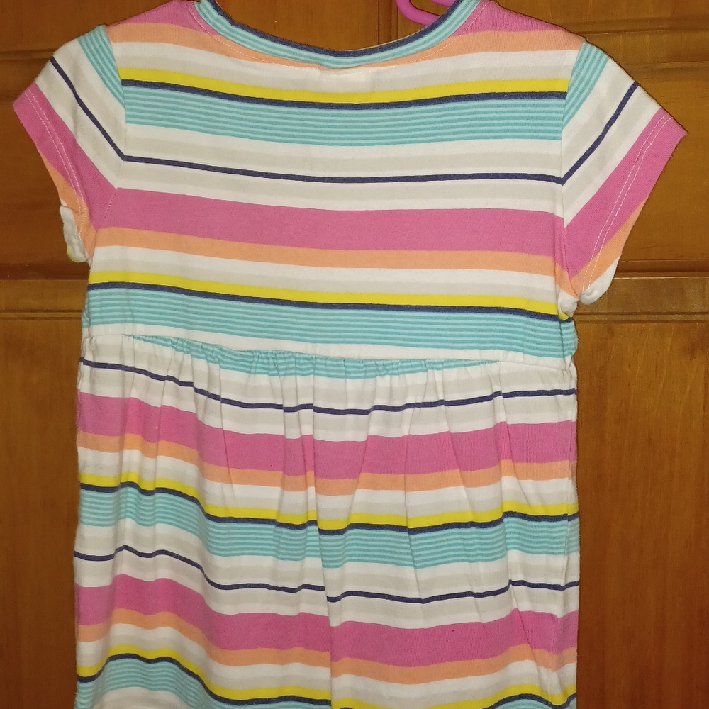 GIRLS SIZE 5 SHORT SLEEVE STRIPPED SHIRT